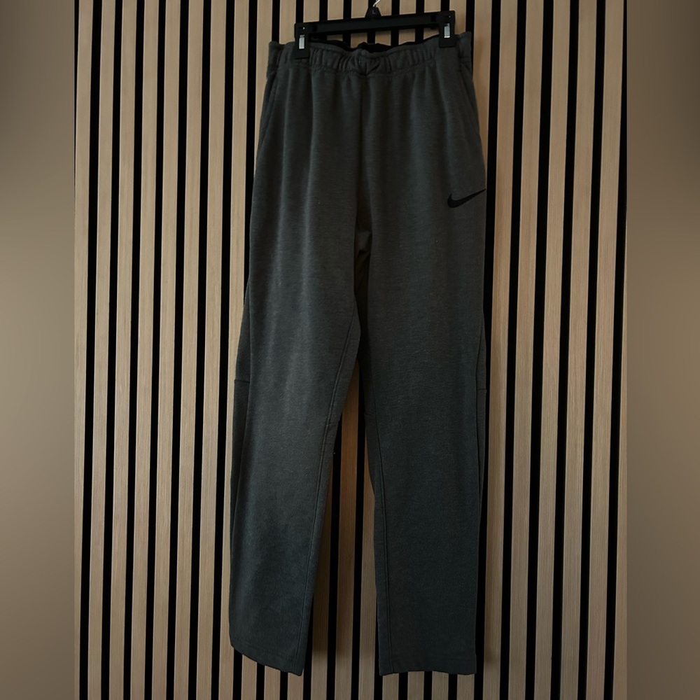 Nike Men’s small sweatpants.